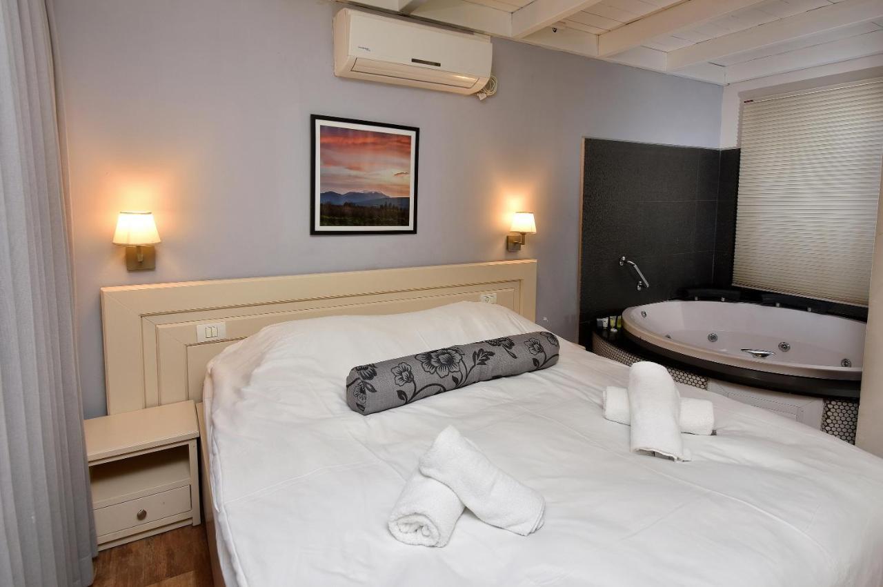 Halomot Naftali Hotel Sede Eli'ezer Exterior photo