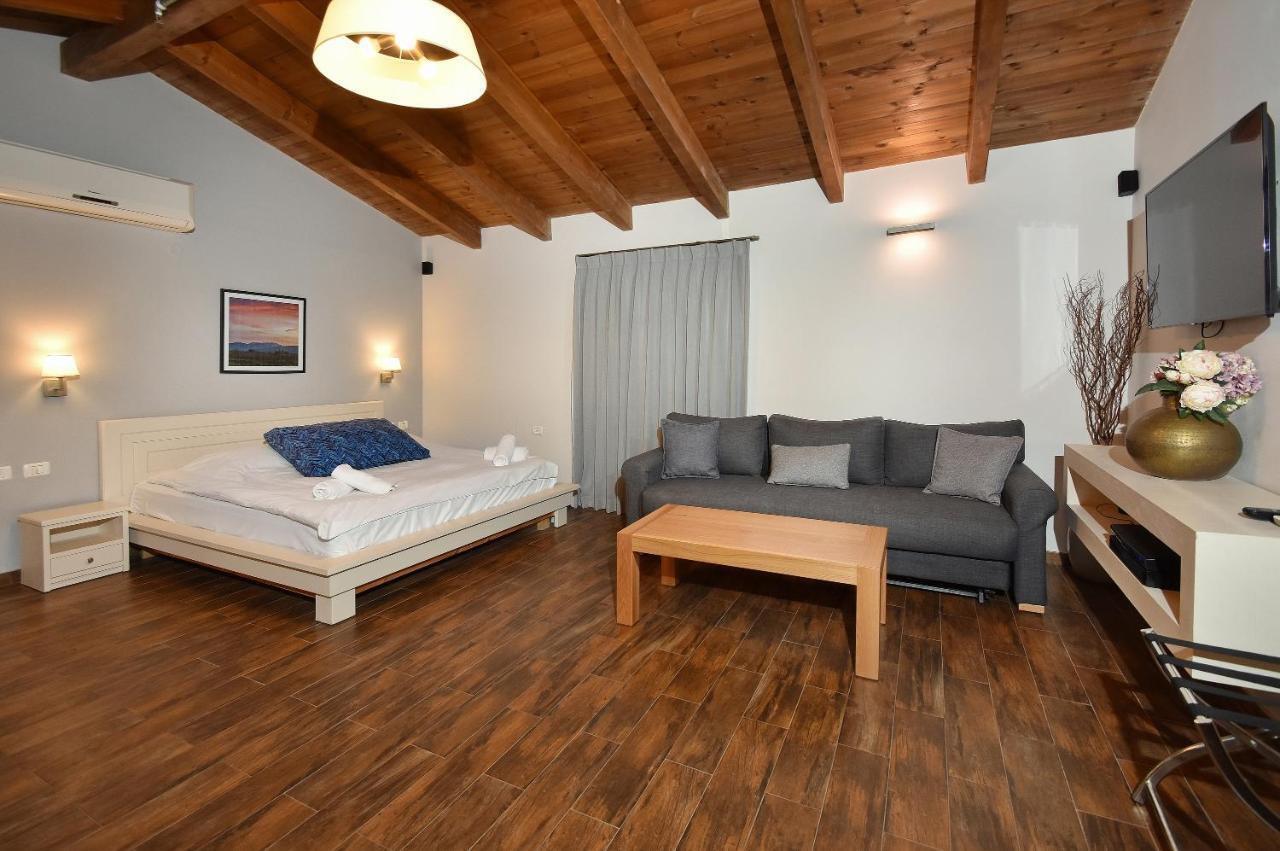 Halomot Naftali Hotel Sede Eli'ezer Exterior photo